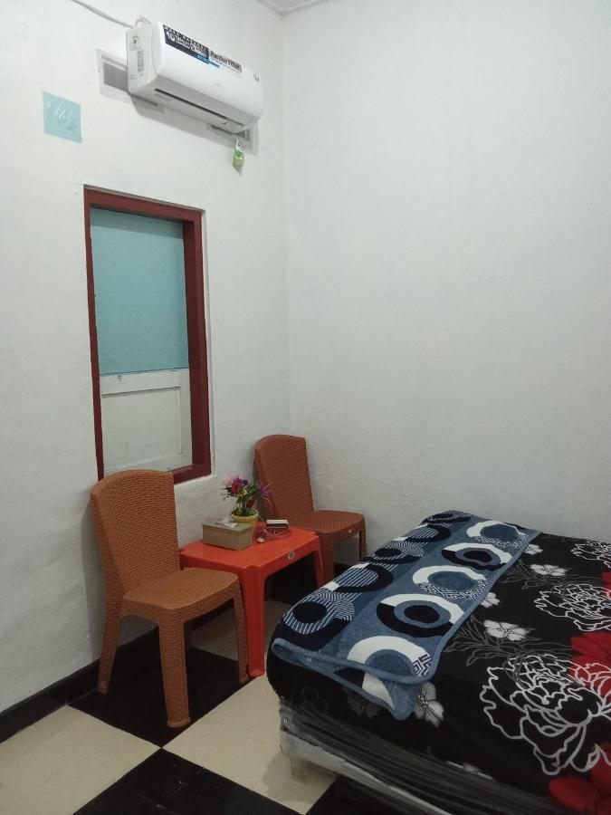 K Adventure Homestay Ketapang  Extérieur photo